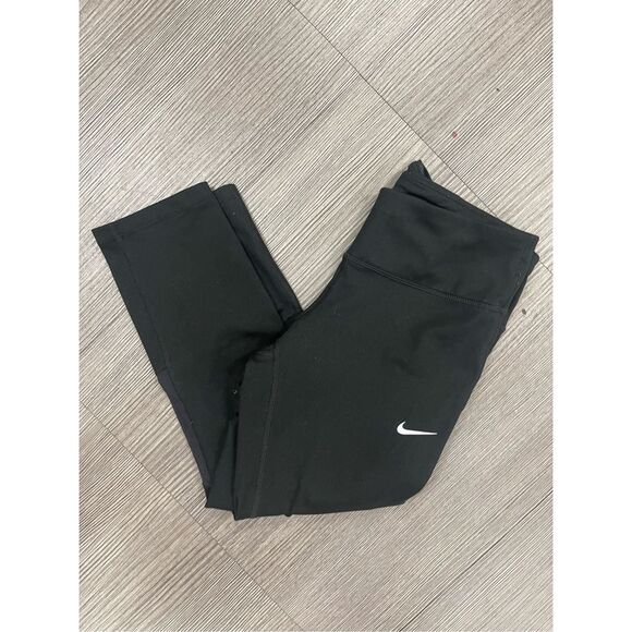 Nike Crop Leggings! Great Condition! - Picture 1 of 6
